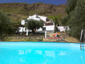 Casa 44, Delightful rural cottage with pool. Lubrín